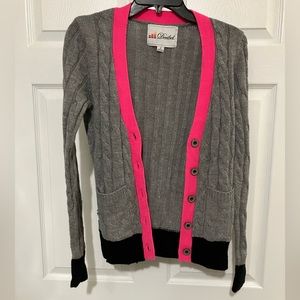 Gently used juniors button up grey/pink sweater, size small by Decibel